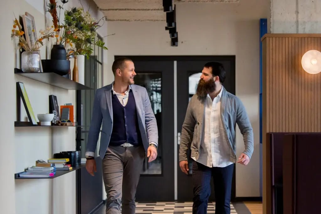 Twee mannen van Fris Vastgoedmanagement