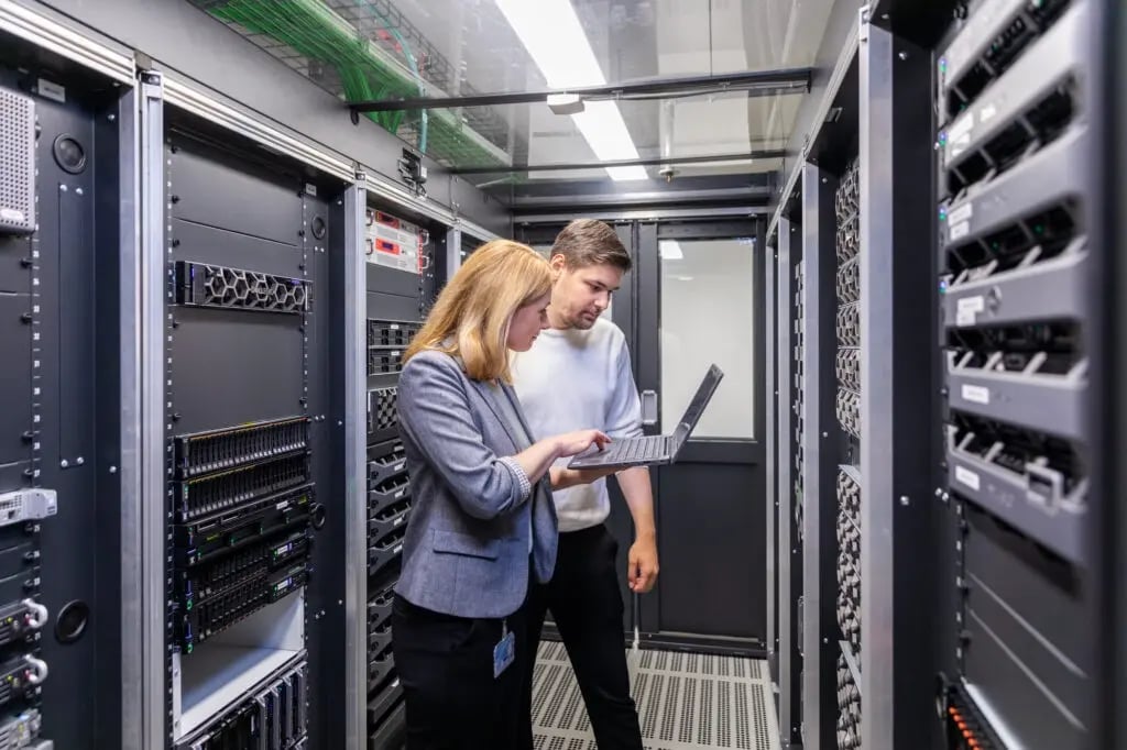 aareon_employee_data_center-7943-1024x682